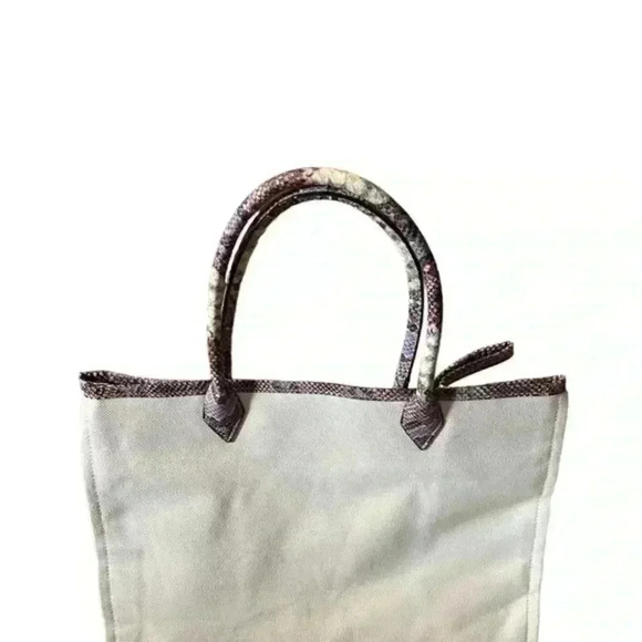 Victoria’s Secret Fashion Show Tote Beach Bag, Cream with Purple Snake Skin New! - Picture 7 of 9